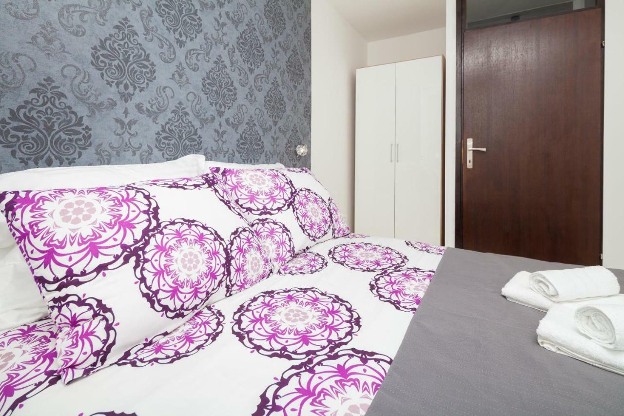Apartman Ester Póla Kültér fotó