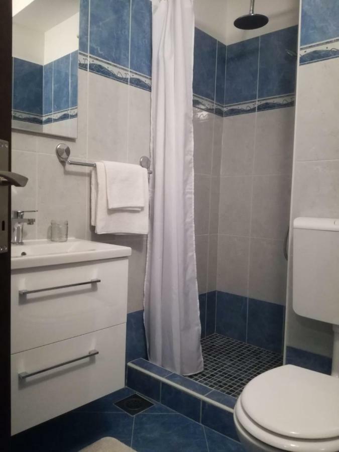 Apartman Ester Póla Kültér fotó