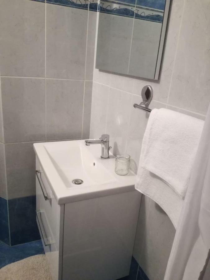 Apartman Ester Póla Kültér fotó